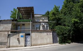 Pshavi Street Apartament